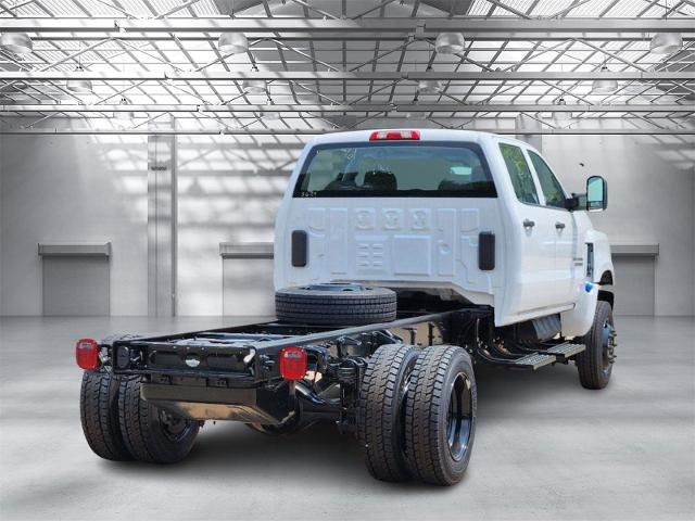 2024 Chevrolet Silverado Chassis Cab Vehicle Photo in Weatherford, TX 76087