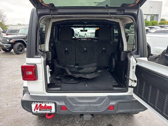 2019 Jeep Wrangler Unlimited Vehicle Photo in MEDINA, OH 44256-9631