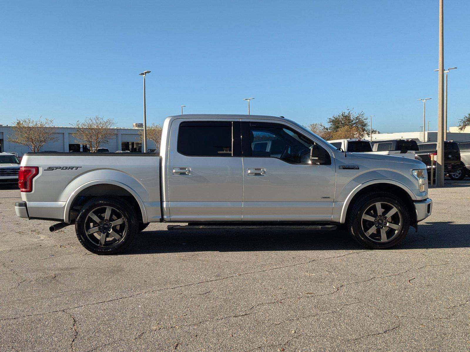 2017 Ford F-150 Vehicle Photo in St. Petersburg, FL 33713