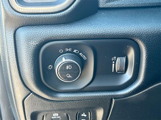 2021 Ram 1500 Vehicle Photo in GOODYEAR, AZ 85338-1310