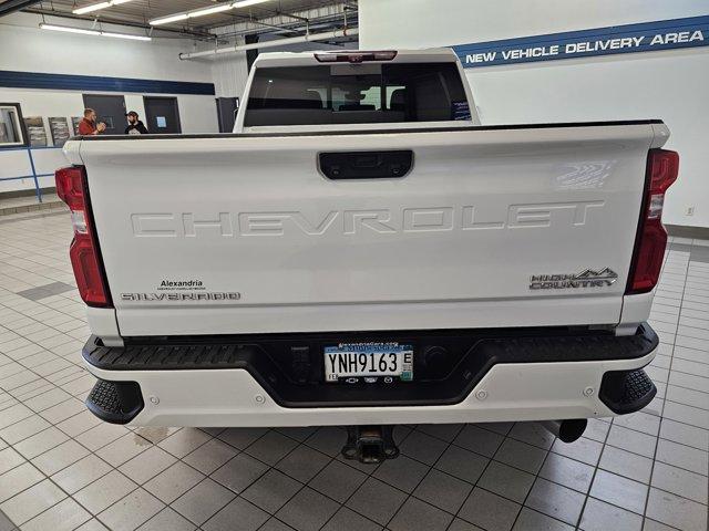 Used 2021 Chevrolet Silverado 3500HD High Country with VIN 1GC4YVEY2MF200578 for sale in Alexandria, Minnesota