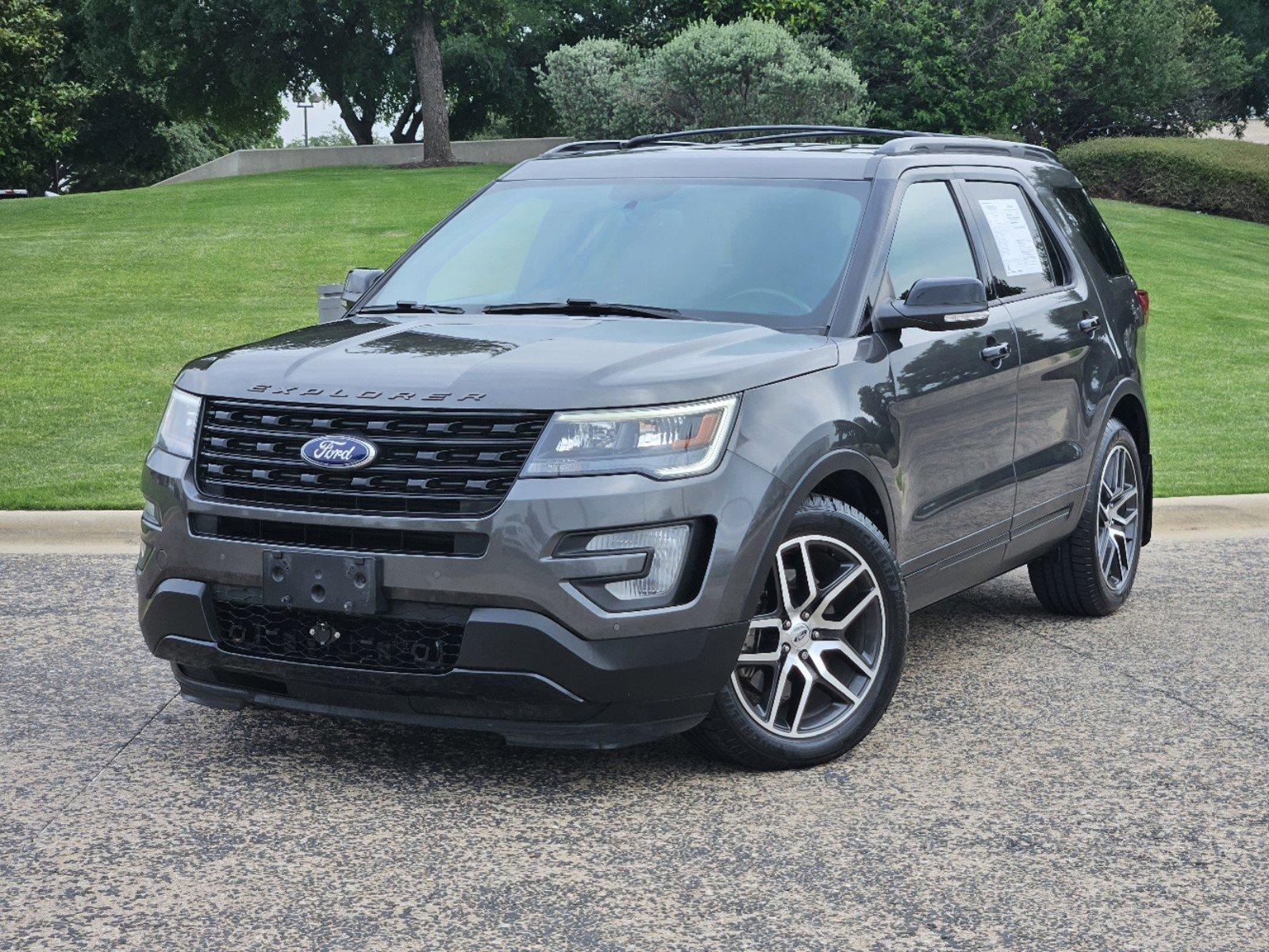 2017 Ford Explorer Vehicle Photo in Fort Worth, TX 76132