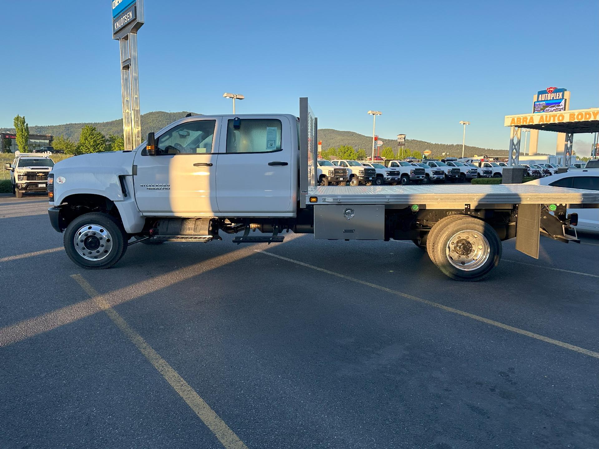 2024 Chevrolet Silverado Chassis Cab Vehicle Photo in POST FALLS, ID 83854-5365