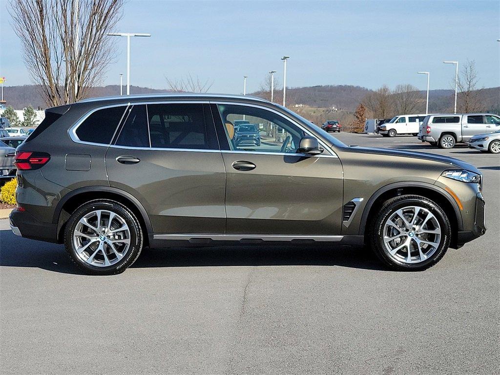 2024 BMW X5 xDrive40i Vehicle Photo in Muncy, PA 17756