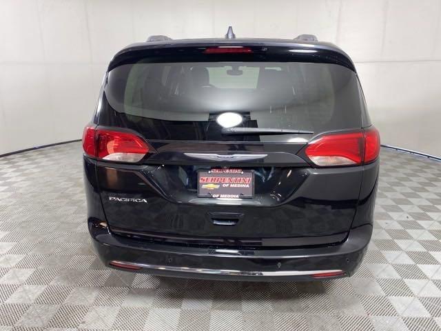 2020 Chrysler Pacifica Vehicle Photo in MEDINA, OH 44256-9001