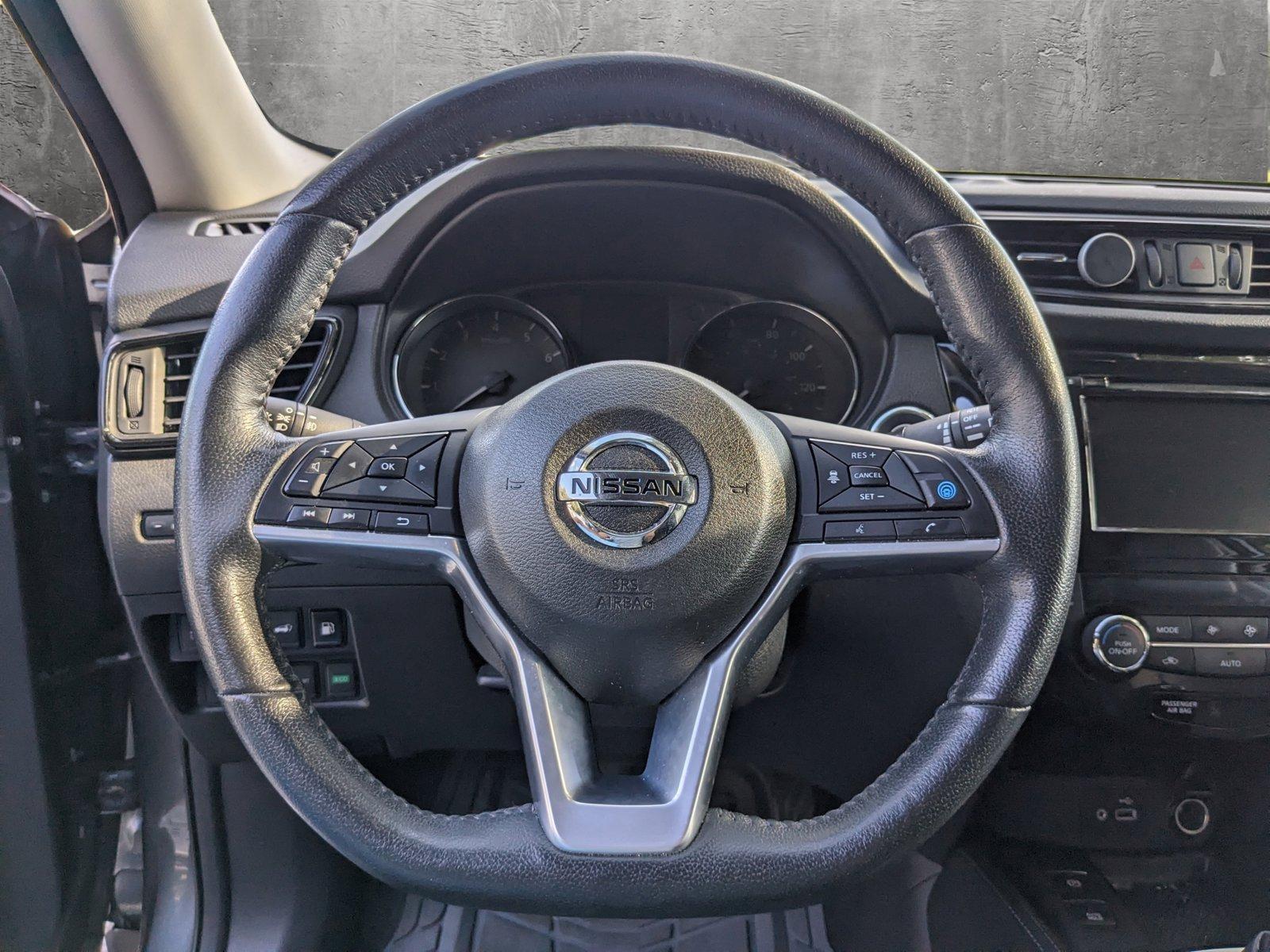 2019 Nissan Rogue Vehicle Photo in Tampa, FL 33614