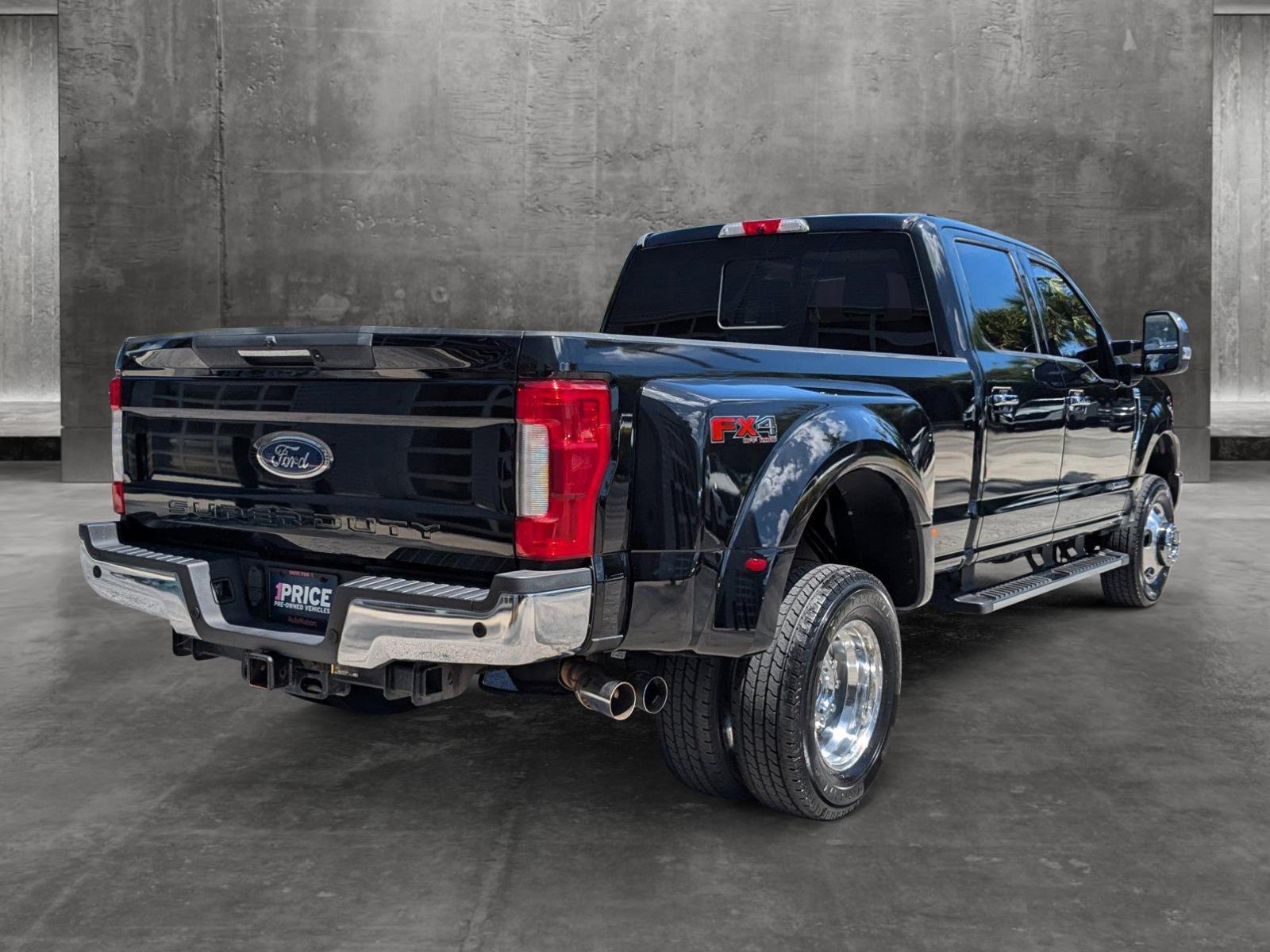 2018 Ford Super Duty F-350 DRW Vehicle Photo in Pompano Beach, FL 33064