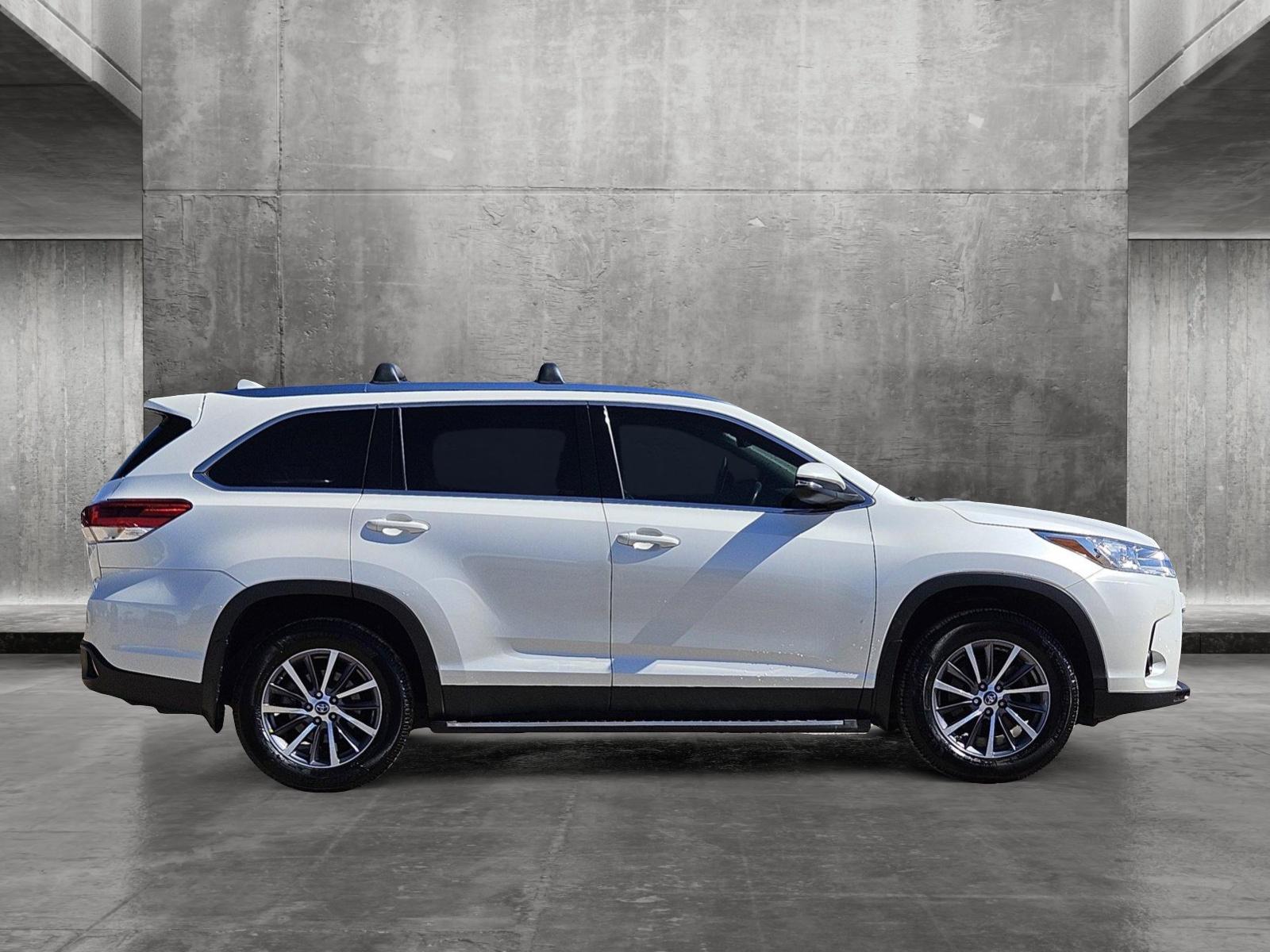 2019 Toyota Highlander Vehicle Photo in WACO, TX 76710-2592