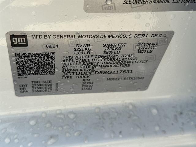 2025 GMC Sierra 1500 Vehicle Photo in GOODYEAR, AZ 85338-1310