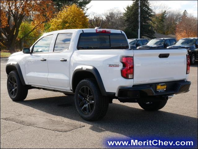 2024 Chevrolet Colorado Vehicle Photo in MAPLEWOOD, MN 55119-4794