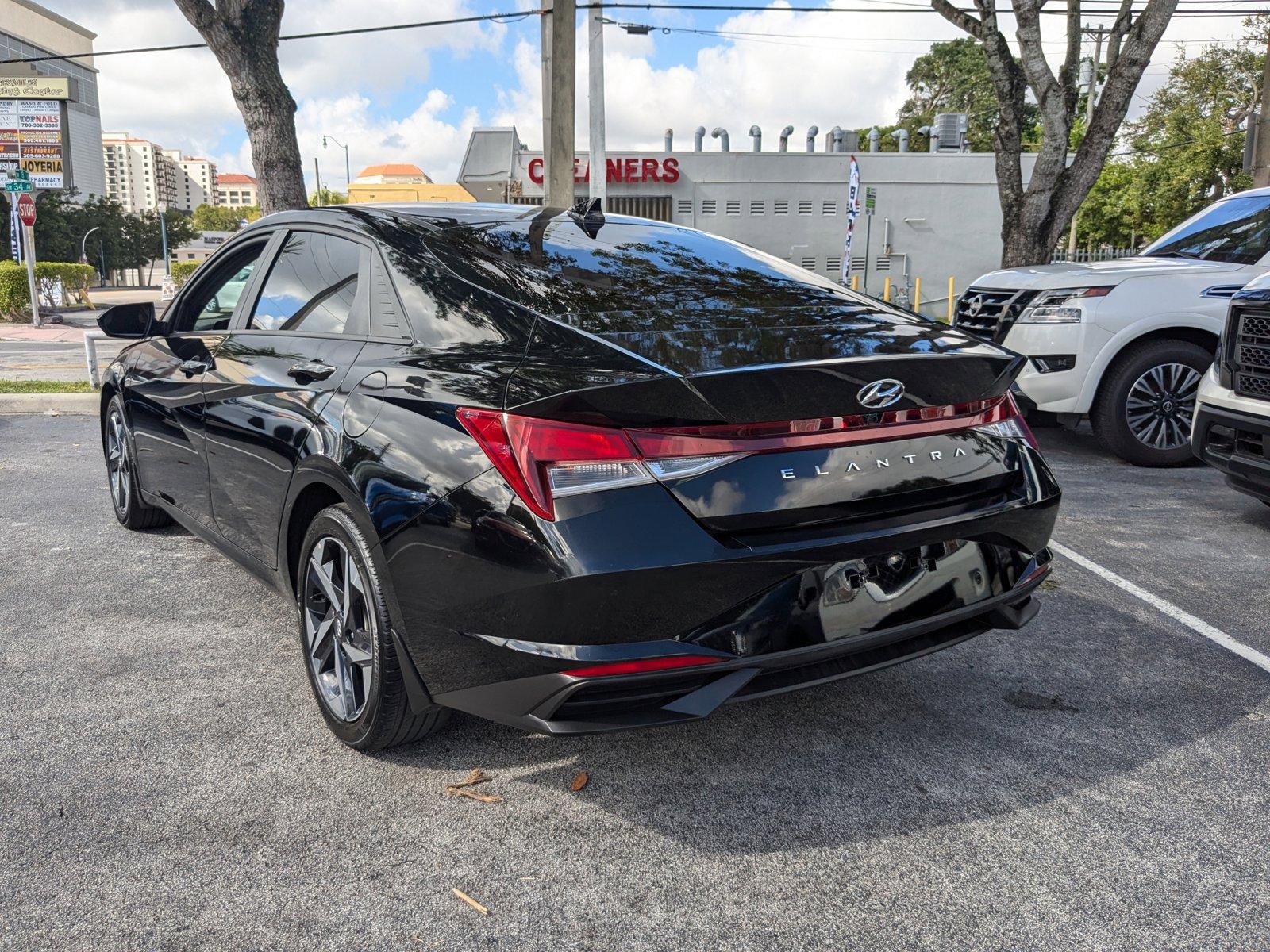 2023 Hyundai ELANTRA Vehicle Photo in Miami, FL 33135