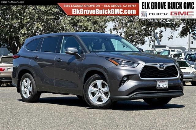 2021 Toyota Highlander Vehicle Photo in ELK GROVE, CA 95757-8703