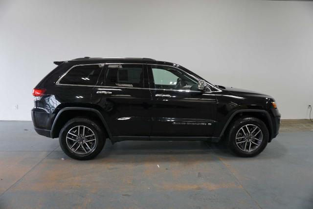 2022 Jeep Grand Cherokee WK Vehicle Photo in ANCHORAGE, AK 99515-2026