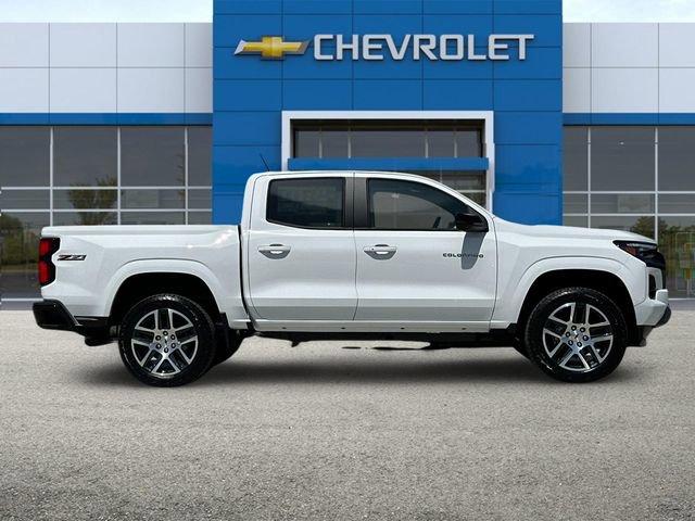 2024 Chevrolet Colorado Vehicle Photo in RIVERSIDE, CA 92504-4106