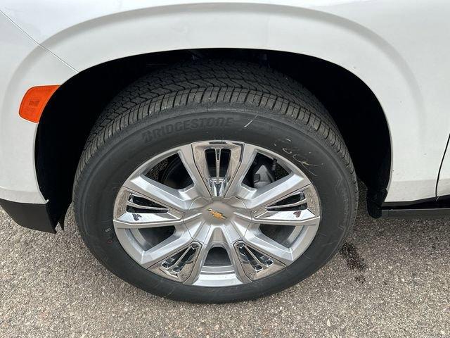 2024 Chevrolet Suburban Vehicle Photo in GREELEY, CO 80634-4125