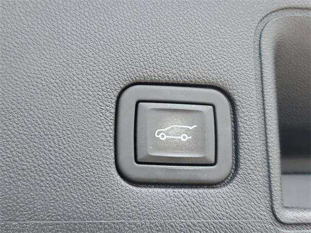 2023 GMC Terrain Vehicle Photo in GRAND BLANC, MI 48439-8139