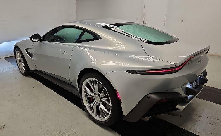 2021 Aston Martin Vantage Vehicle Photo in Saint Charles, IL 60174