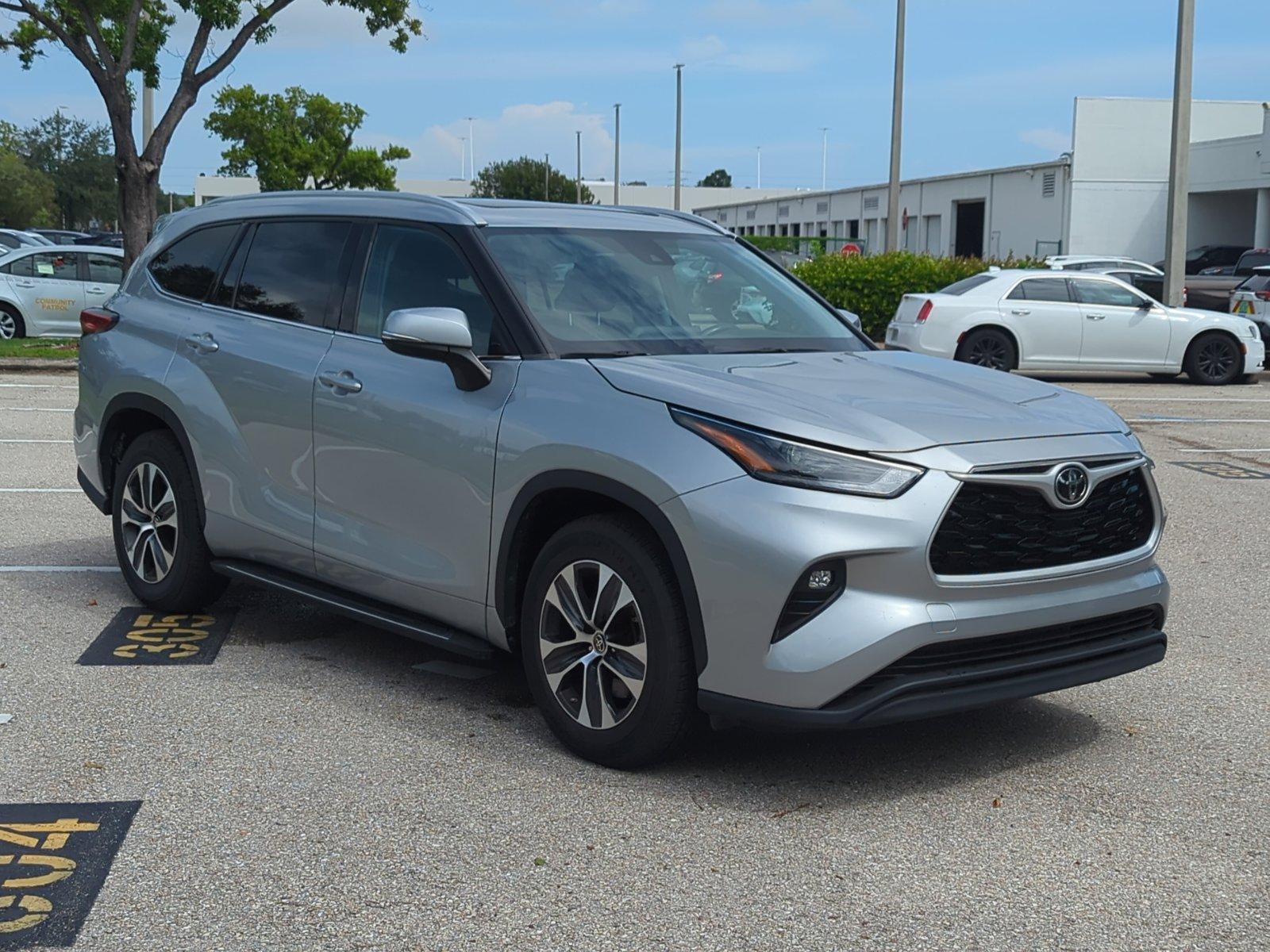 2022 Toyota Highlander Vehicle Photo in Ft. Myers, FL 33907