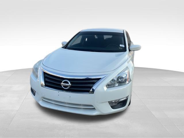 Used 2014 Nissan Altima S with VIN 1N4AL3AP9EC104474 for sale in Columbia, MO