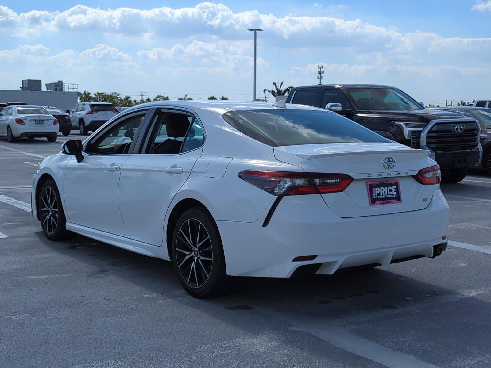 2022 Toyota Camry Vehicle Photo in Ft. Myers, FL 33907