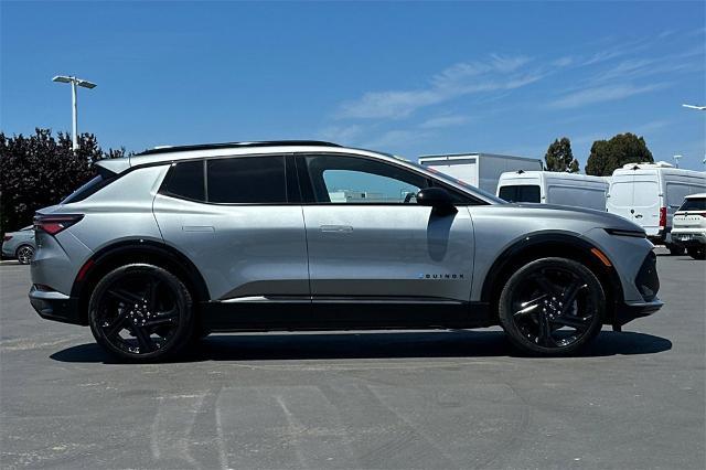 2024 Chevrolet Equinox EV Vehicle Photo in SALINAS, CA 93907-2500