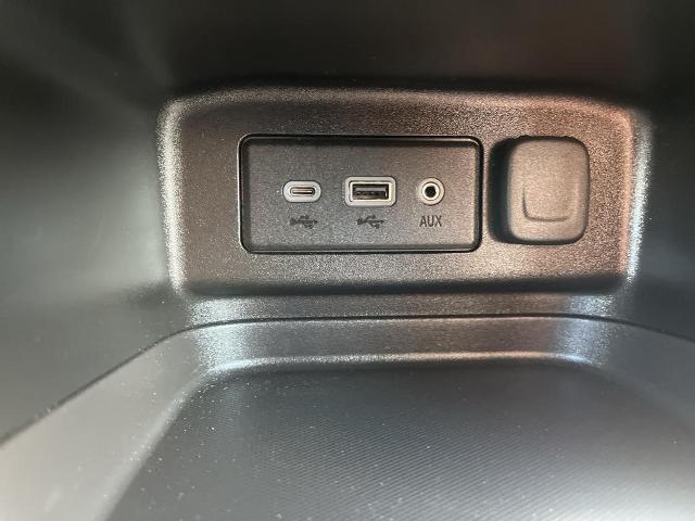 2022 Chevrolet Equinox Vehicle Photo in GREEN BAY, WI 54302-3701