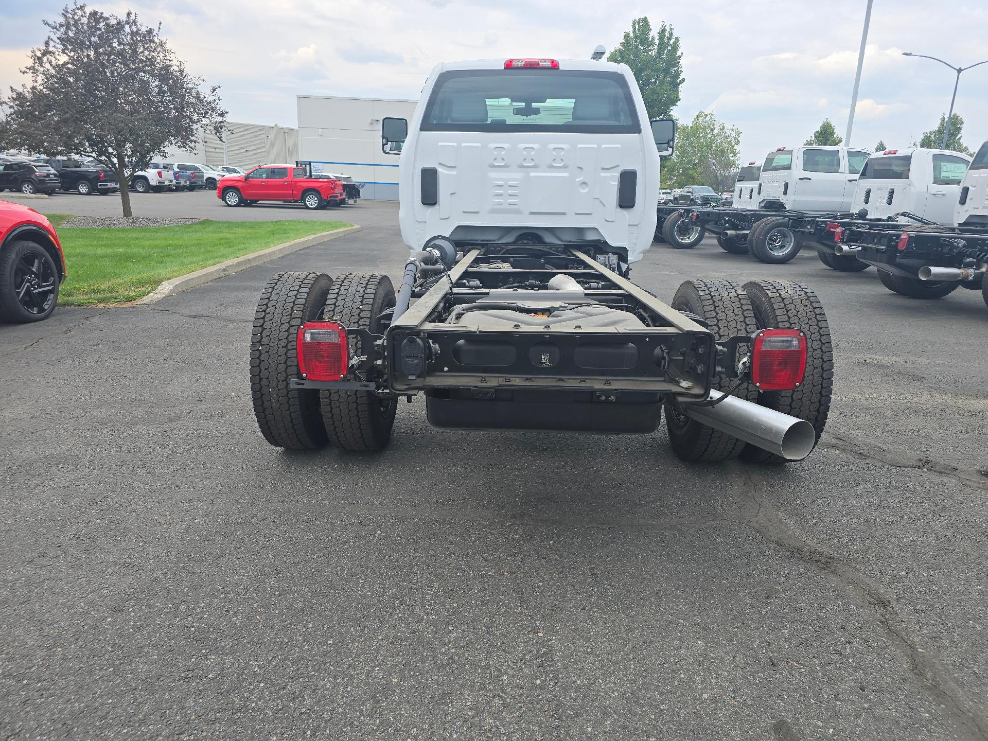 2024 Chevrolet Silverado Chassis Cab Vehicle Photo in POST FALLS, ID 83854-5365