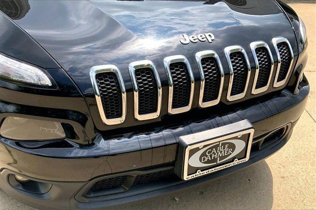 2017 Jeep Cherokee Vehicle Photo in KANSAS CITY, MO 64114-4502