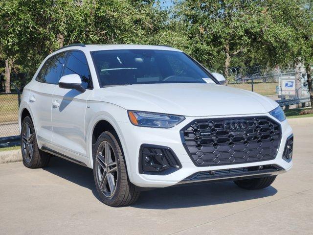 2025 Audi Q7 Vehicle Photo in HOUSTON, TX 77090