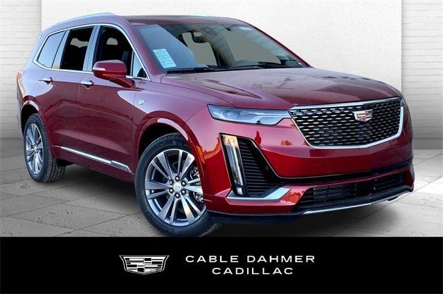 2025 Cadillac XT6 Vehicle Photo in KANSAS CITY, MO 64114-4545