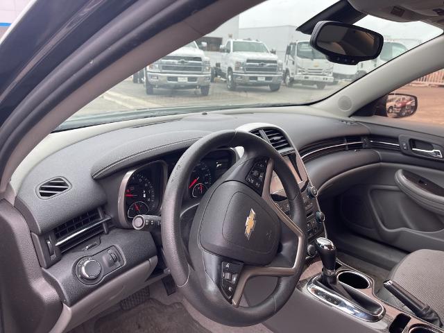 2014 Chevrolet Malibu Vehicle Photo in VENTURA, CA 93003-8585