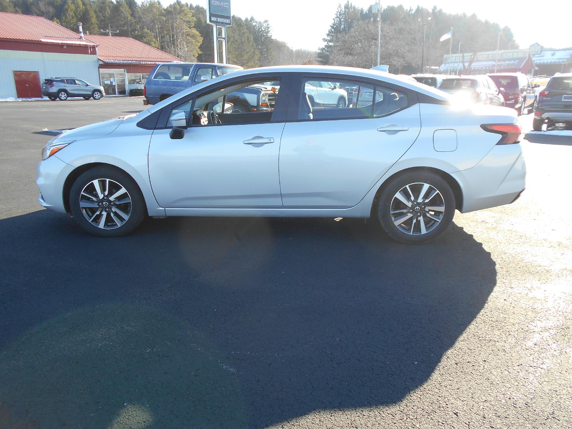 Used 2021 Nissan Versa Sedan SV with VIN 3N1CN8EV8ML833638 for sale in Somerset, PA