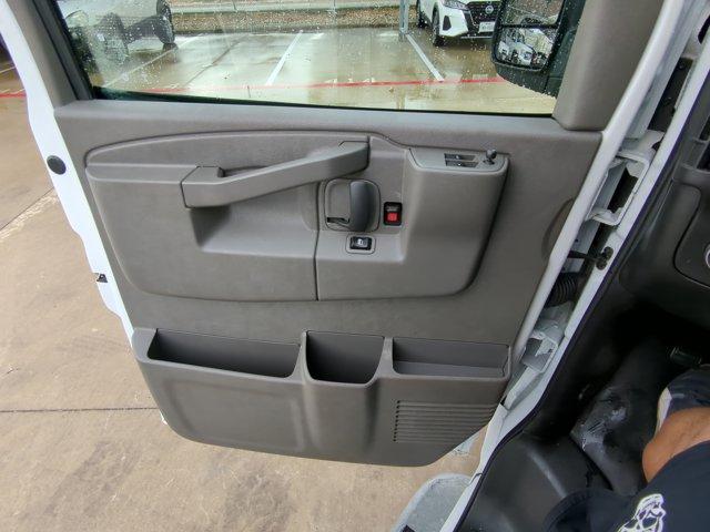 2022 GMC Savana Cargo Van Vehicle Photo in SELMA, TX 78154-1460