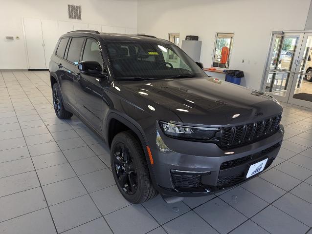 2024 Jeep Grand Cherokee L Vehicle Photo in Oshkosh, WI 54901