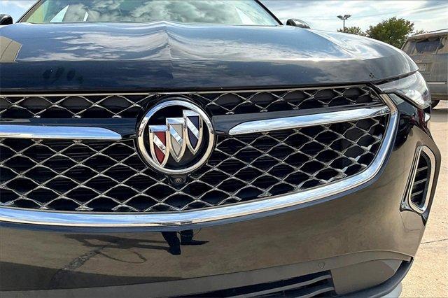 2023 Buick Envision Vehicle Photo in TOPEKA, KS 66609-0000