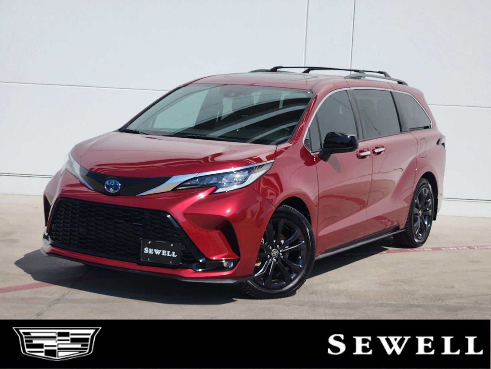 2022 Toyota Sienna Vehicle Photo in GRAPEVINE, TX 76051-8302