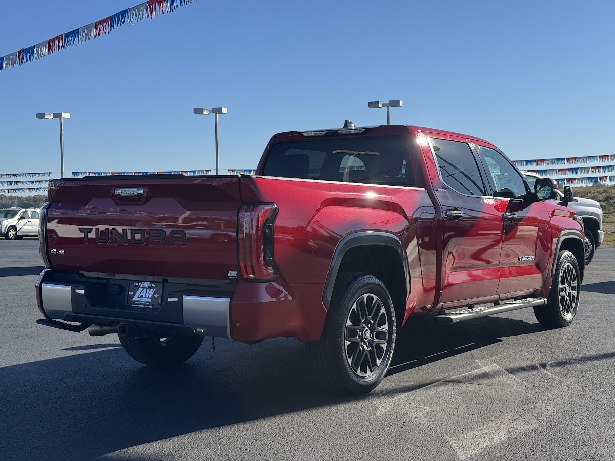 2022 Toyota Tundra 4WD Vehicle Photo in BOONVILLE, IN 47601-9633