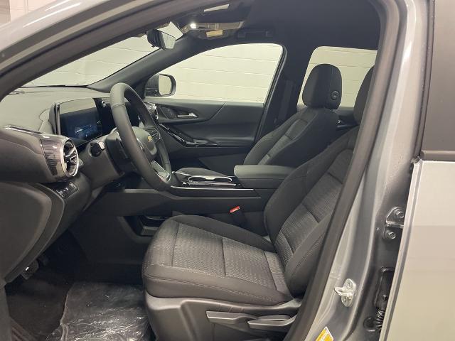 2025 Chevrolet Equinox Vehicle Photo in ROGERS, MN 55374-9422