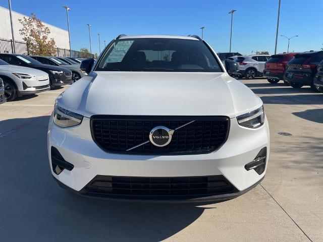 2024 Volvo XC40 Vehicle Photo in Grapevine, TX 76051