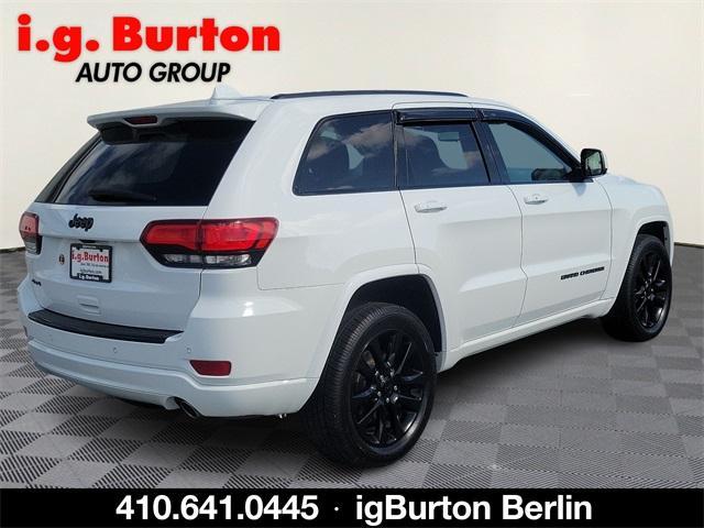 2017 Jeep Grand Cherokee Vehicle Photo in BERLIN, MD 21811-1121