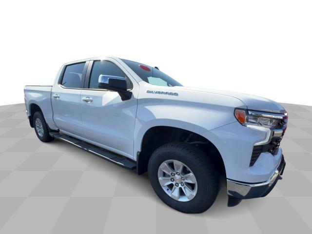 2024 Chevrolet Silverado 1500 Vehicle Photo in MASSENA, NY 13662-2255