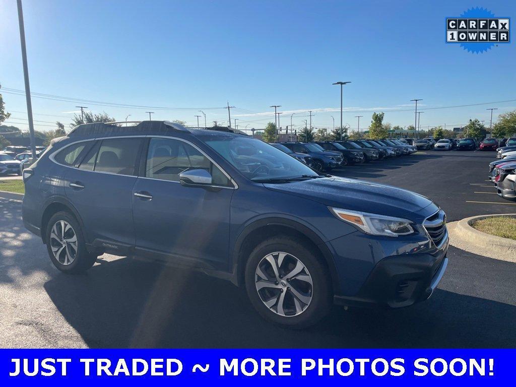 2020 Subaru Outback Vehicle Photo in Saint Charles, IL 60174