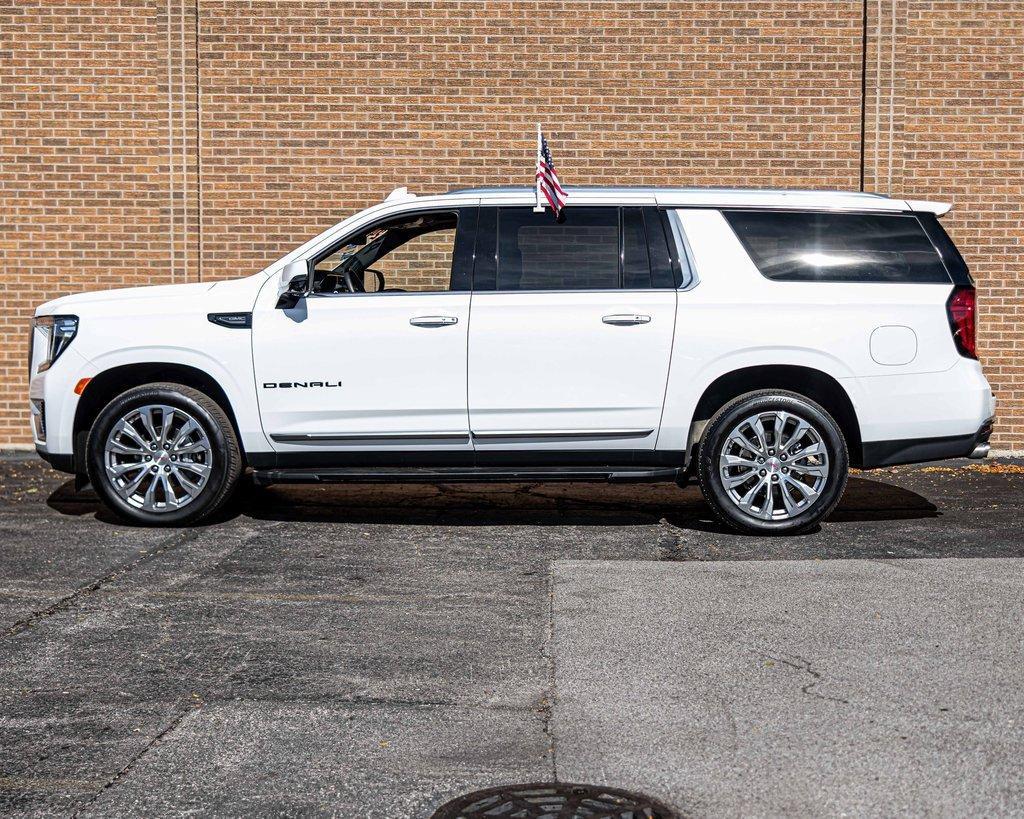 2024 GMC Yukon XL Vehicle Photo in Saint Charles, IL 60174