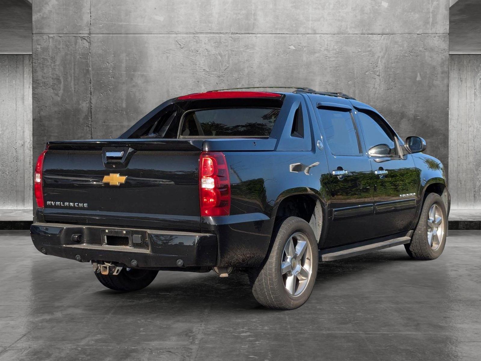 2013 Chevrolet Avalanche Vehicle Photo in Sanford, FL 32771