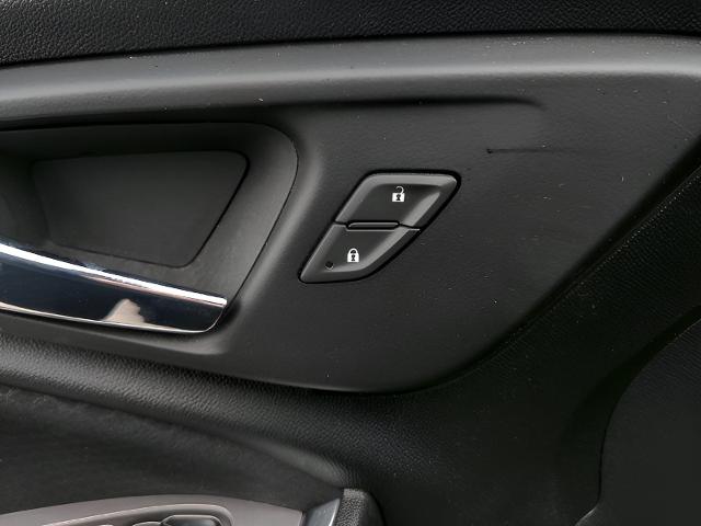 2017 Chevrolet Malibu Vehicle Photo in Green Bay, WI 54304