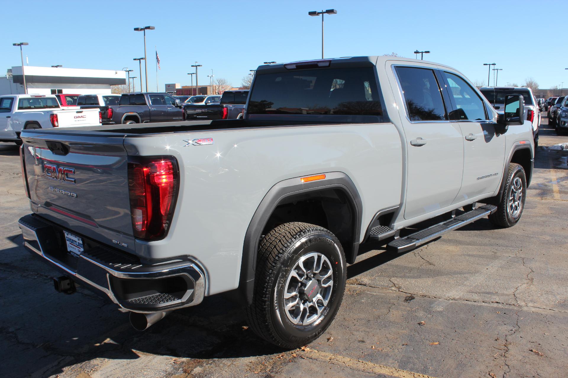 2025 GMC Sierra 2500 HD Vehicle Photo in AURORA, CO 80012-4011