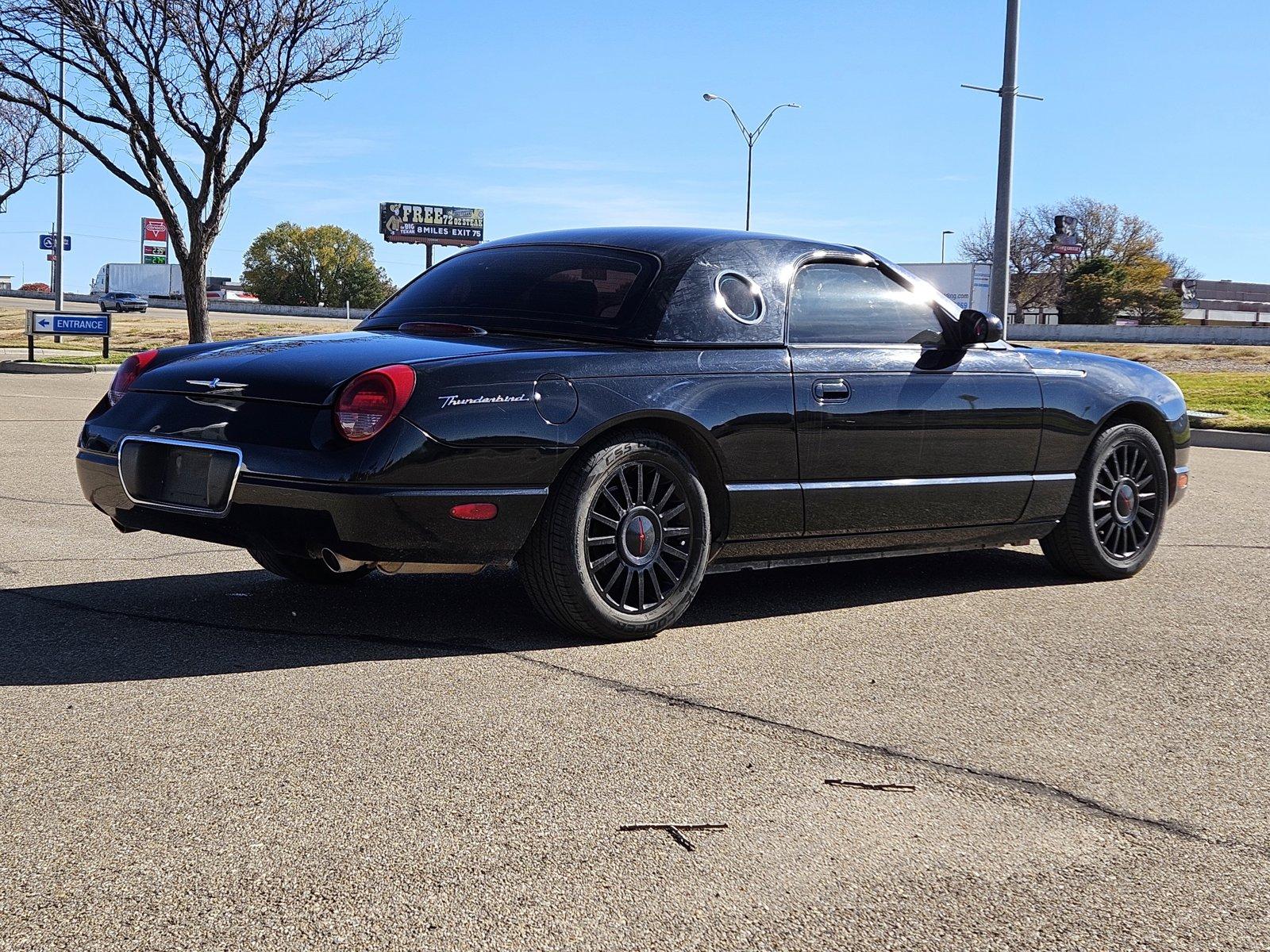 2005 Ford Thunderbird Vehicle Photo in AMARILLO, TX 79106-1809