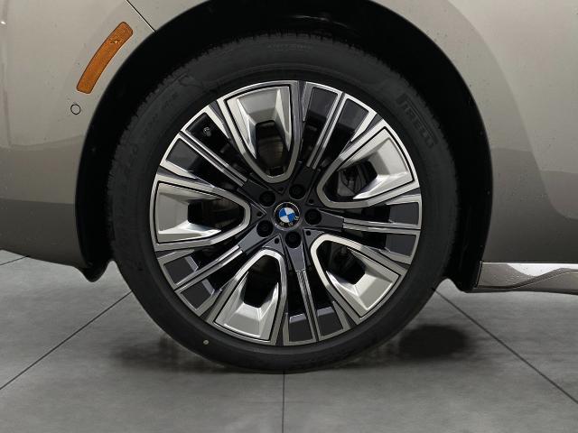 2024 BMW i7 Vehicle Photo in Appleton, WI 54913