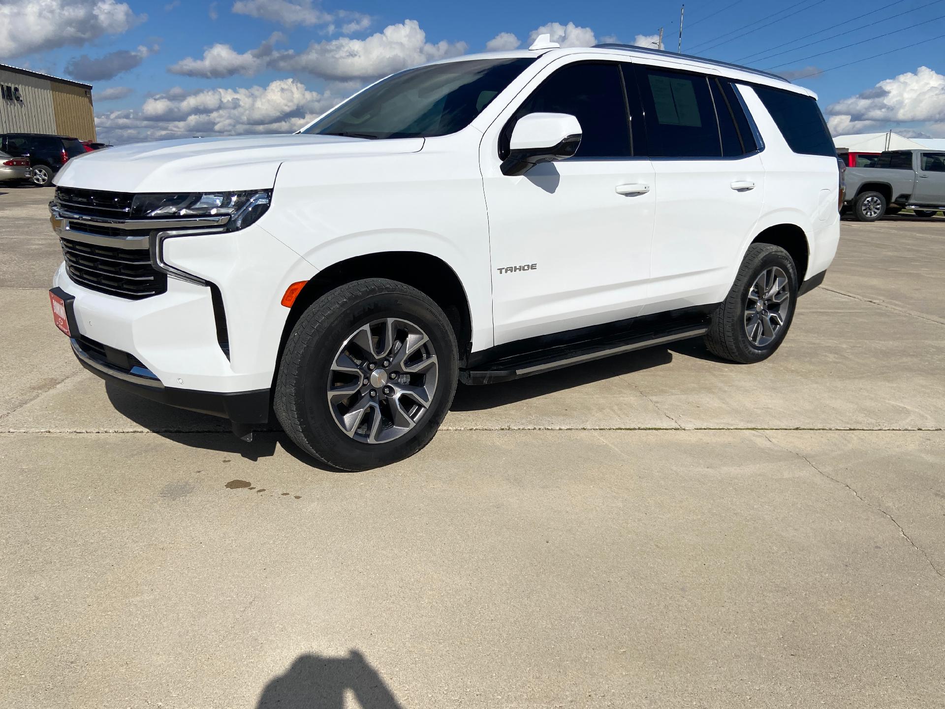 Used 2022 Chevrolet Tahoe LT with VIN 1GNSKNKD5NR347897 for sale in Sac City, IA