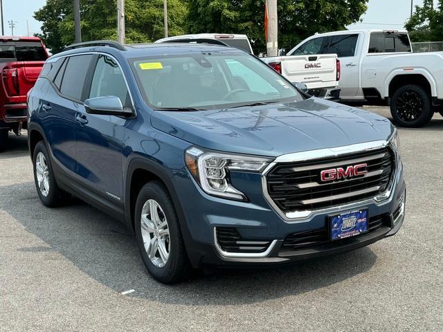 2024 GMC Terrain Vehicle Photo in LOWELL, MA 01852-4336